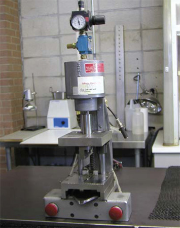 Full view of pneumatic die cutter